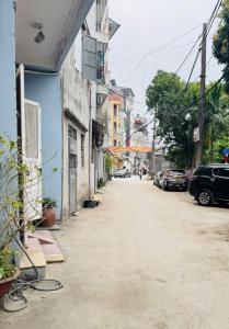 BẮC TỪ LIÊM – NHÀ DÂN XÂY – NGÕ THÔNG, Ô TÔ CHẠY VÒNG QUANH – THOÁNG TRƯỚC SAU
